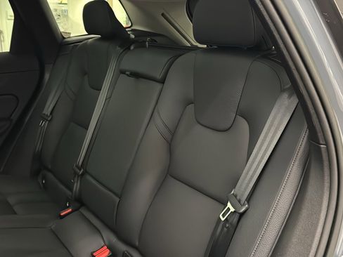 Certified 2023 Volvo XC60 B5 Plus w/ Climate Package image 26
