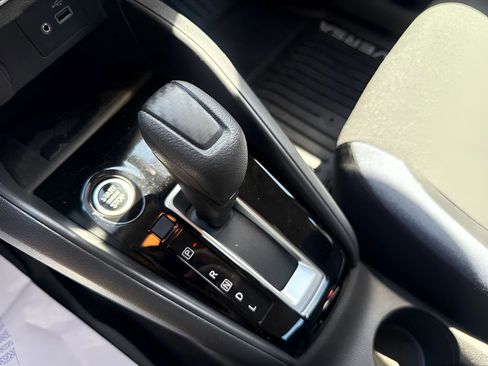 Used 2025 Nissan Versa SV w/ Trunk Package image 29