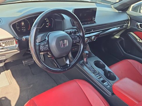Used 2023 Honda Civic Sport image 2