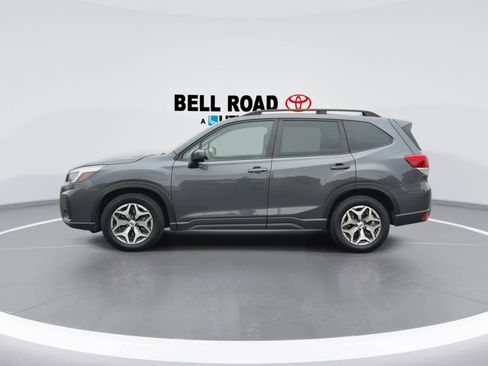 Used 2020 Subaru Forester Premium image 5