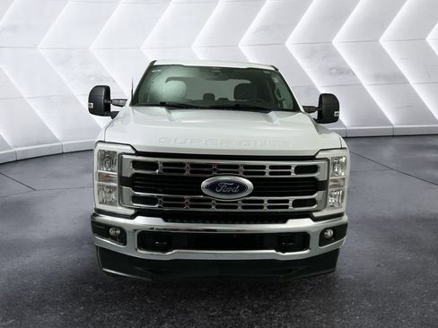 Used 2024 Ford F250 XLT image 2