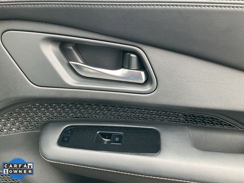 Used 2023 Nissan Ariya AWD image 68