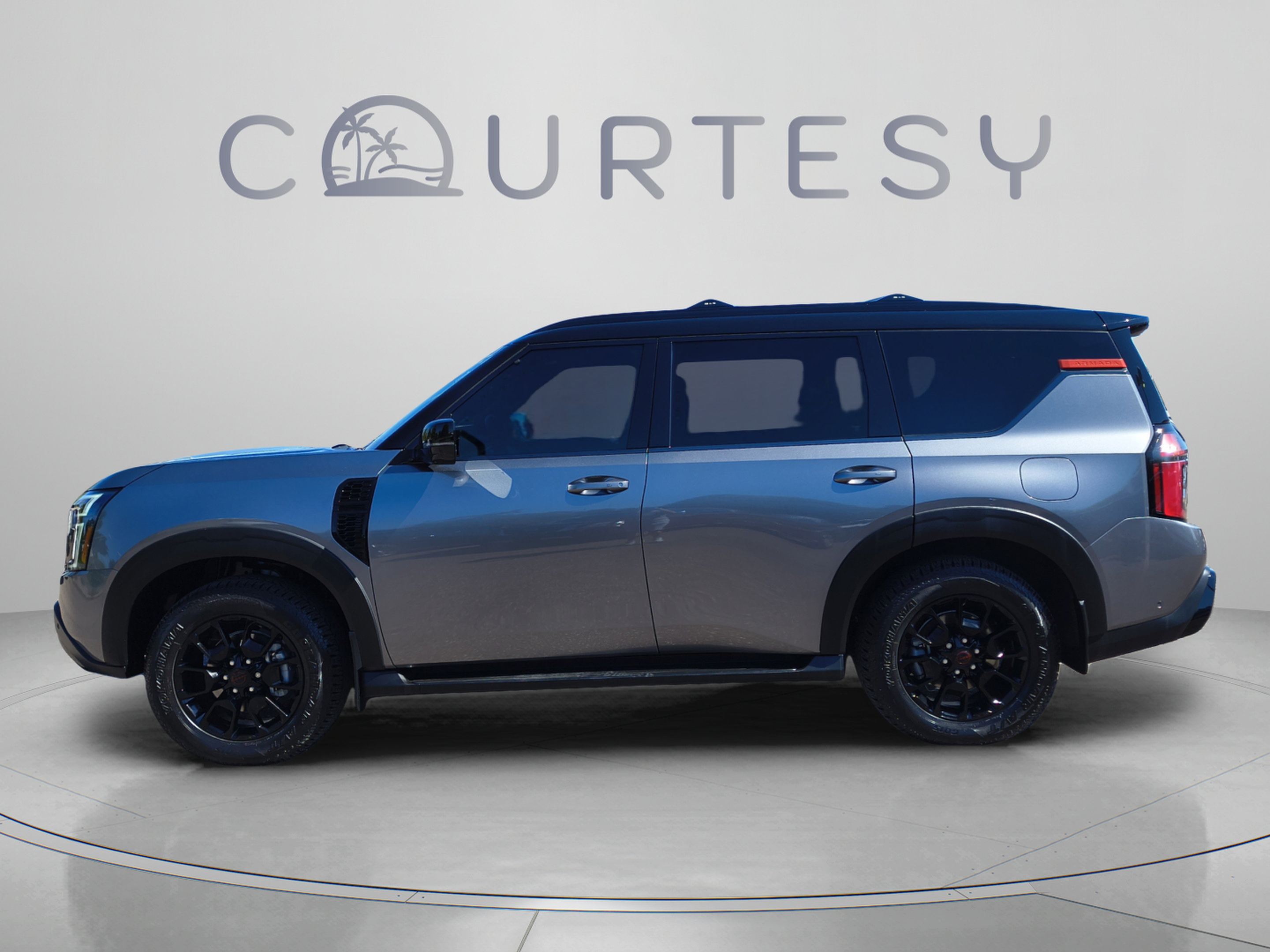 Certified 2025 Nissan Armada PRO-4X w/ Pro-4X Premium Package AWD/4WD image 2
