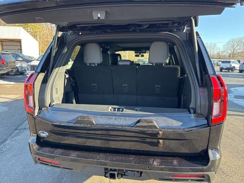 New 2026 Ford Expedition Tremor image 10