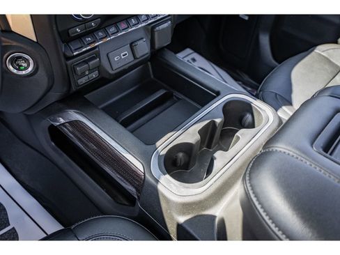 Used 2021 Chevrolet Silverado 1500 LT Trail Boss w/ Convenience Package II image 18