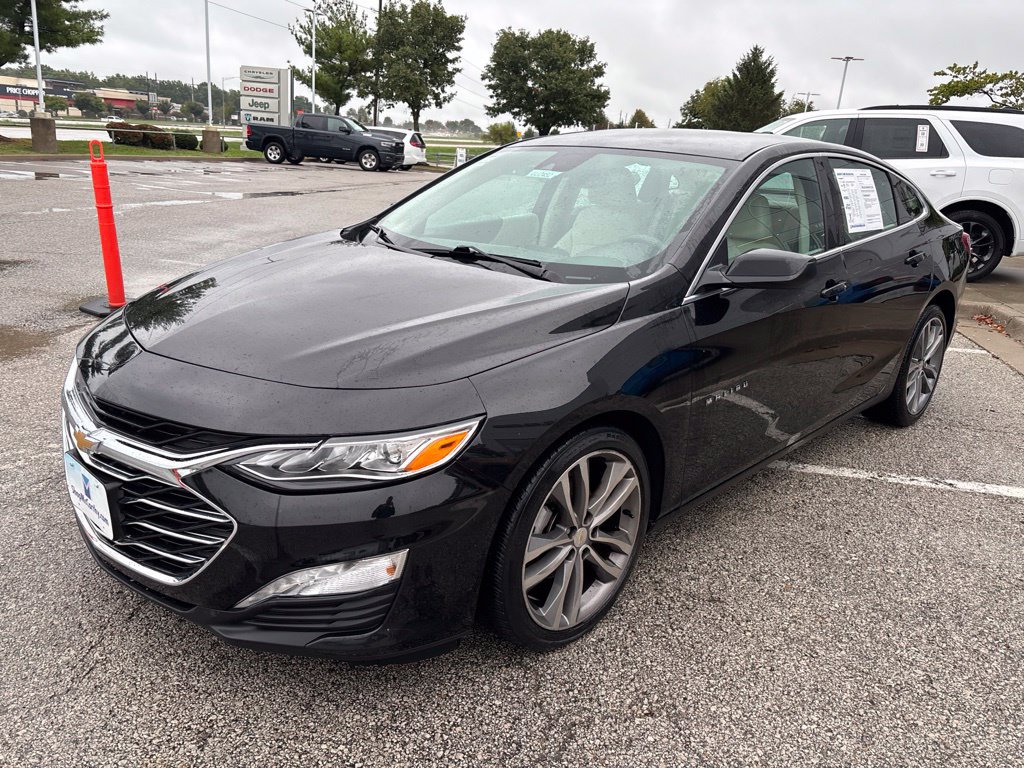 Used 2024 Chevrolet Malibu LT FWD image 4