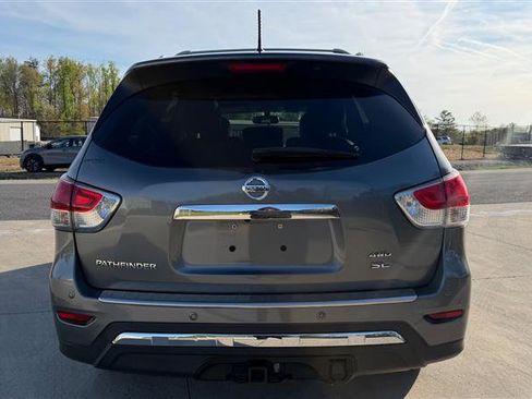 Used 2015 Nissan Pathfinder SL w/ SL Premium Package image 4