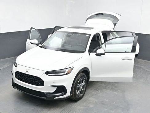 Used 2023 Honda HR-V EX-L image 49