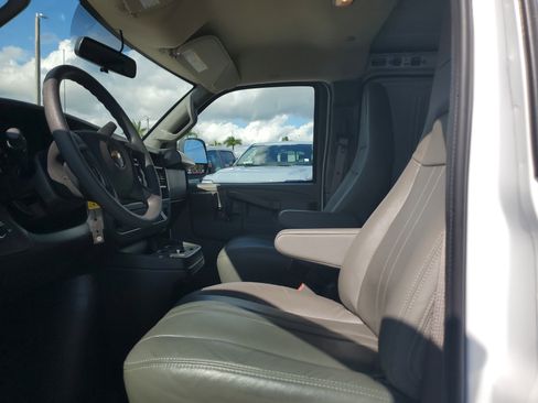 Used 2025 Chevrolet Express 2500 Work Van w/ Driver Convenience Package image 11