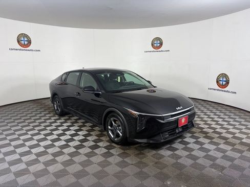 Certified 2025 Kia K4 FWD image 16