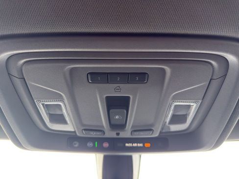 Used 2020 Chevrolet Silverado 1500 RST image 24