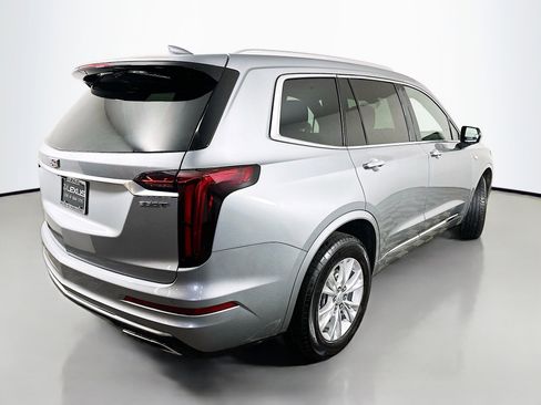 Used 2024 Cadillac XT6 Luxury AWD/4WD image 7