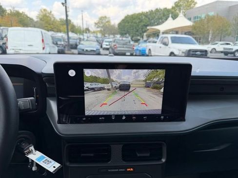 New 2025 Ford Maverick XL image 12