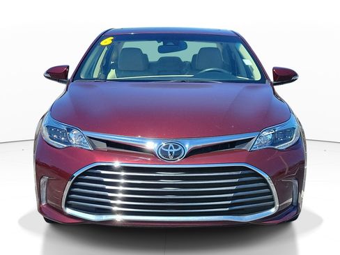 Used 2016 Toyota Avalon Limited w/ Toyota Safety Sense Package image 2