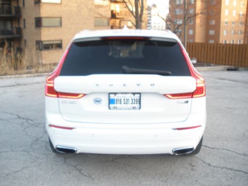 Used 2018 Volvo XC60 T6 Inscription w/ Advanced Package image 9