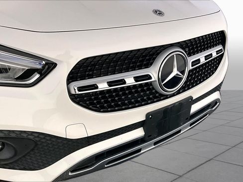 Used 2023 Mercedes-Benz GLA 250 4MATIC image 32