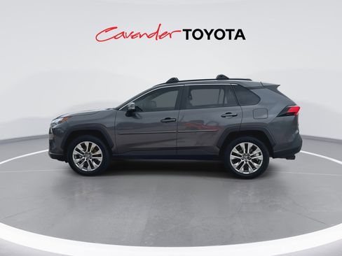 Used 2025 Toyota RAV4 XLE Premium w/ Weather Package AWD/4WD image 5