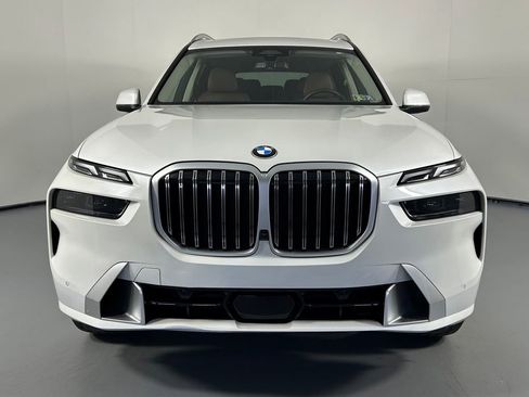 Used 2024 BMW X7 xDrive40i w/ Executive Package AWD/4WD image 2