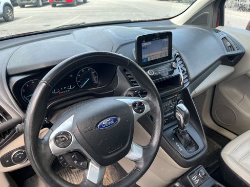 Used 2020 Ford Transit Connect Titanium image 8