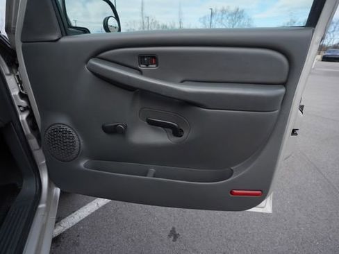 Used 2007 Chevrolet Silverado 1500 W/T image 19