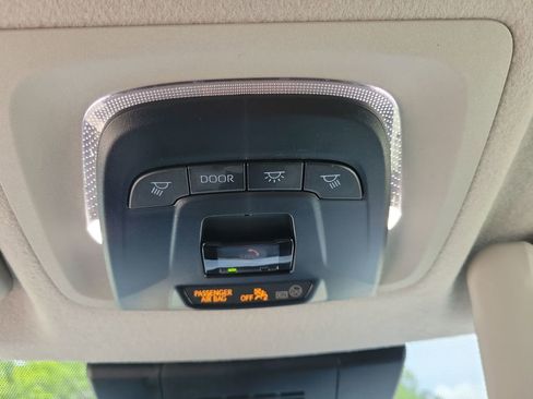 Used 2026 Toyota Corolla Cross LE FWD image 33