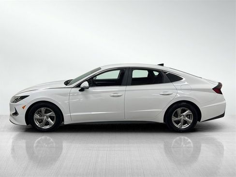 Used 2023 Hyundai Sonata SE image 3