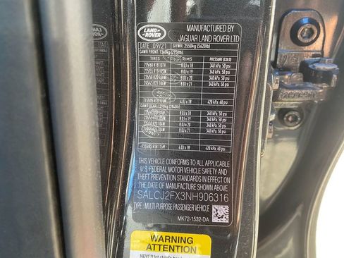 Used 2022 Land Rover Discovery Sport S image 31