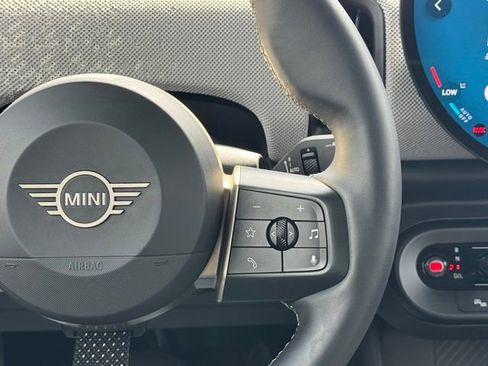 Used 2025 MINI Cooper S FWD image 23