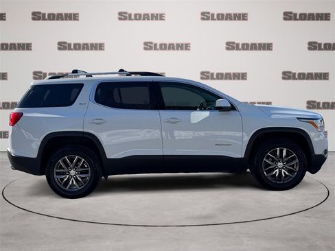 Used 2017 GMC Acadia SLT image 6