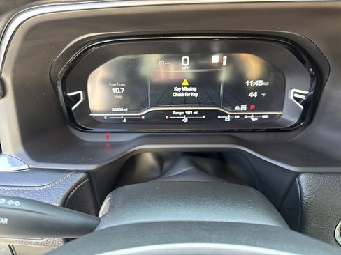 Used 2022 GMC Yukon XL Denali image 36