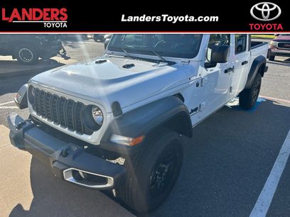 Used 2024 Jeep Gladiator Sport