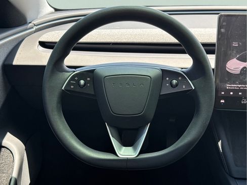 Used 2025 Tesla Model 3 Long Range RWD image 10