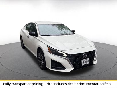 Used 2025 Nissan Altima 2.5 SV