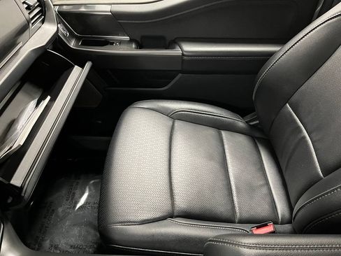 Used 2025 Ford F150 Lariat AWD/4WD image 41