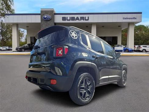 Used 2017 Jeep Renegade Trailhawk image 6