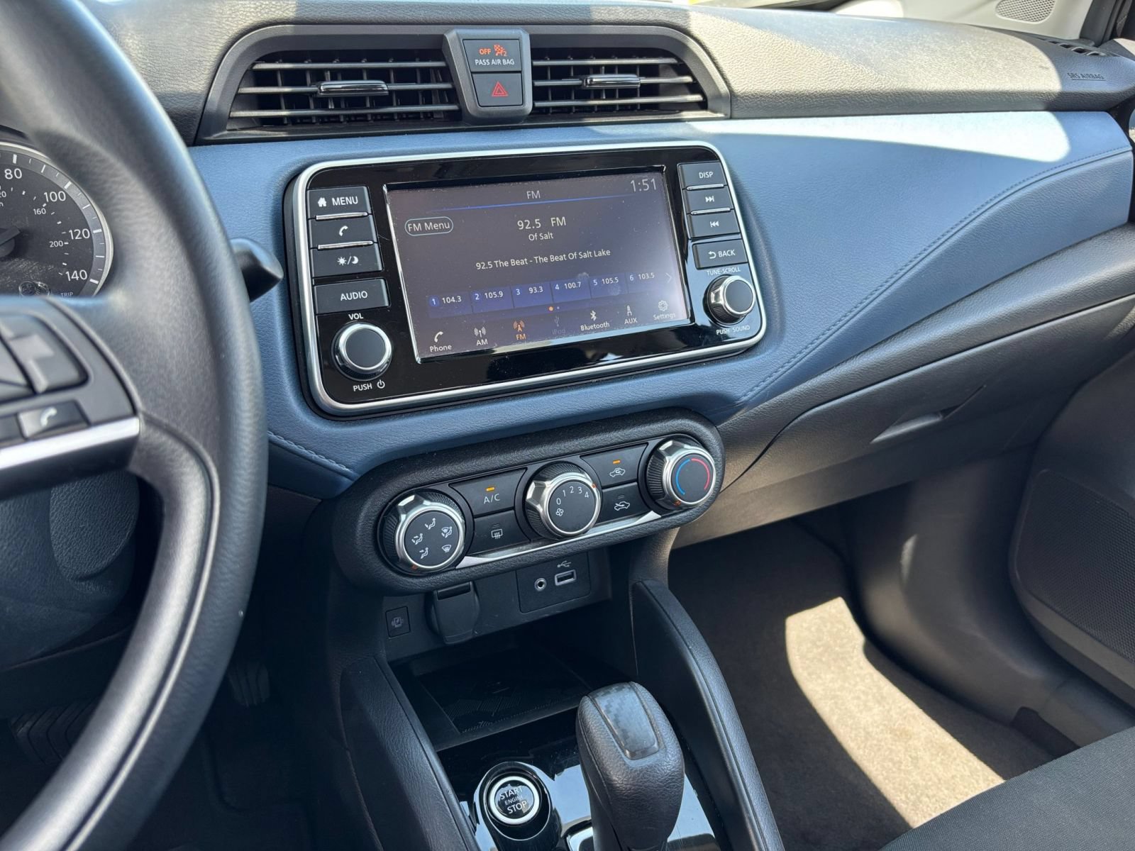 Used 2025 Nissan Versa SV FWD image 16