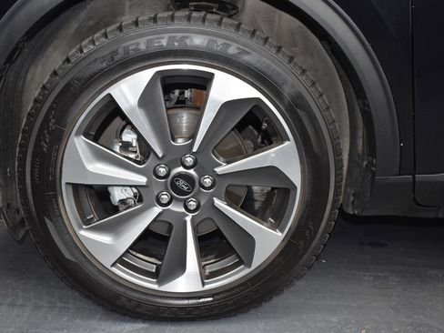 Used 2024 Ford Escape Platinum image 8