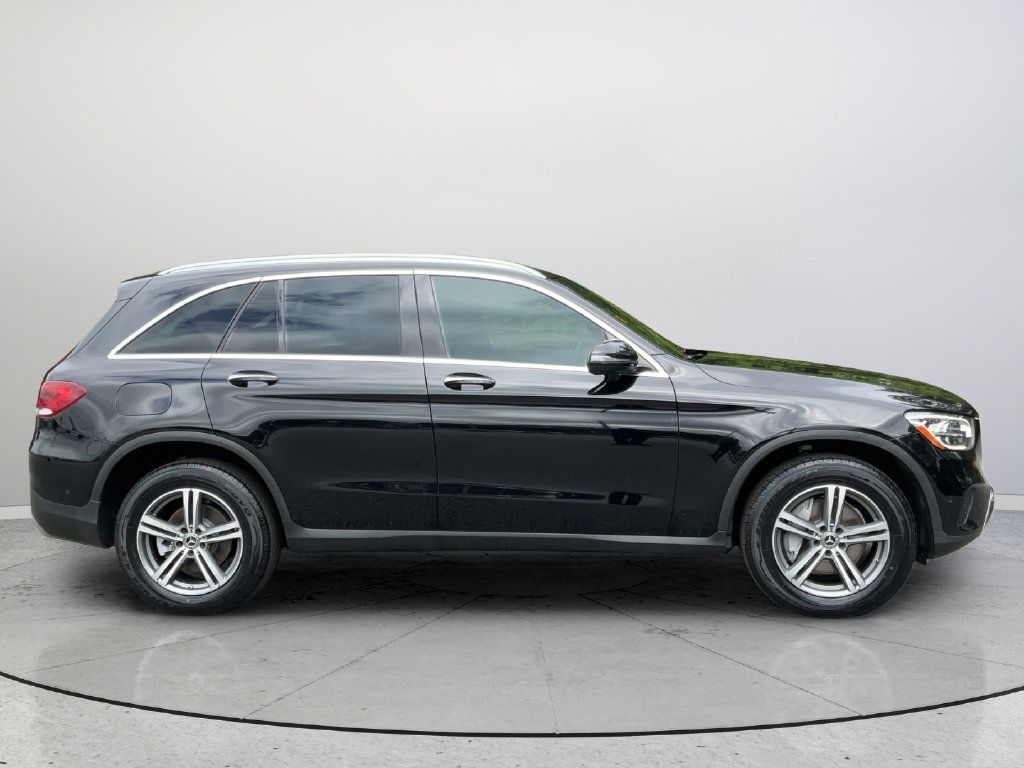 Used 2020 Mercedes-Benz GLC 300 4MATIC w/ Parking Assistance Package image 5
