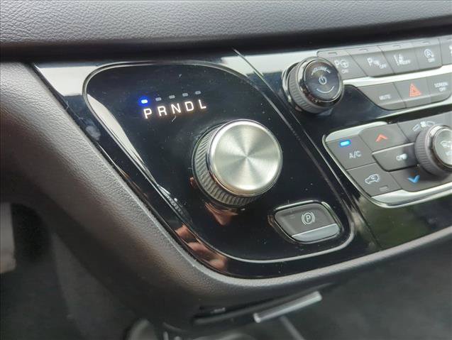 Used 2020 Chrysler Pacifica Touring-L FWD image 12