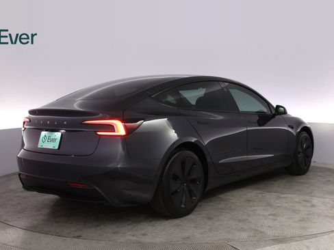 Used 2025 Tesla Model 3 RWD image 3