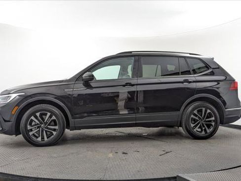 Used 2024 Volkswagen Tiguan S image 3