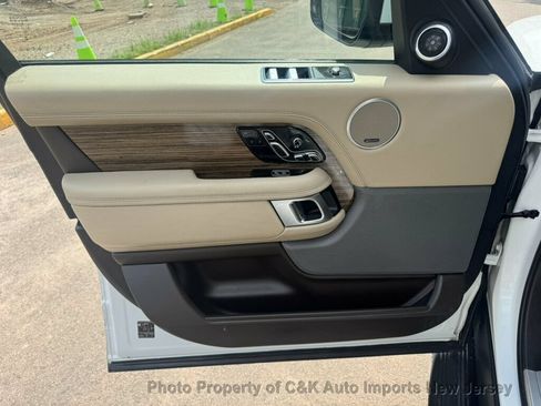 Used 2018 Land Rover Range Rover HSE AWD/4WD image 17