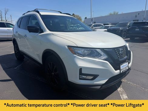 Used 2018 Nissan Rogue SV w/ Premium Package FWD image 5