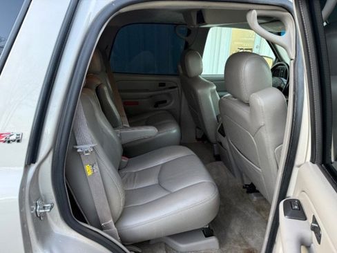 Used 2005 Chevrolet Tahoe Z71 w/ Preferred Equipment Group image 7