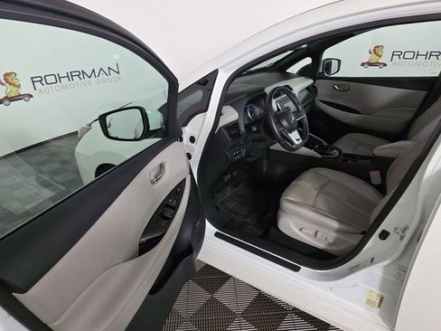 Used 2019 Nissan Leaf SL w/ SL Technology Package image 18