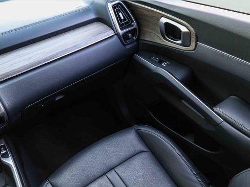 Certified 2023 Kia Sorento S AWD/4WD image 16
