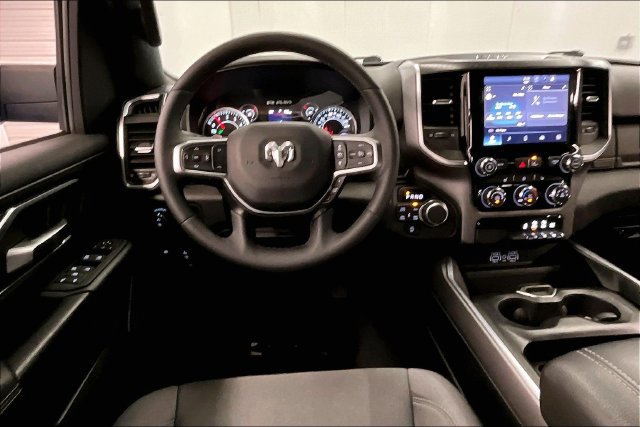 Used 2025 RAM 1500 Big Horn AWD/4WD image 6