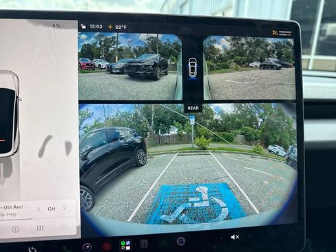 Used 2026 Tesla Model Y Long Range AWD/4WD image 27
