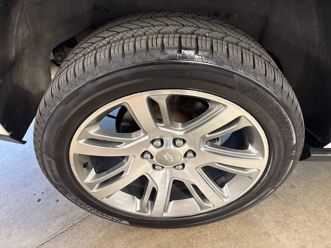 Used 2016 Cadillac Escalade Premium AWD/4WD image 16