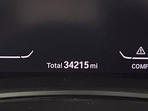 Used 2022 BMW X6 xDrive40i w/ M Sport Package image 6